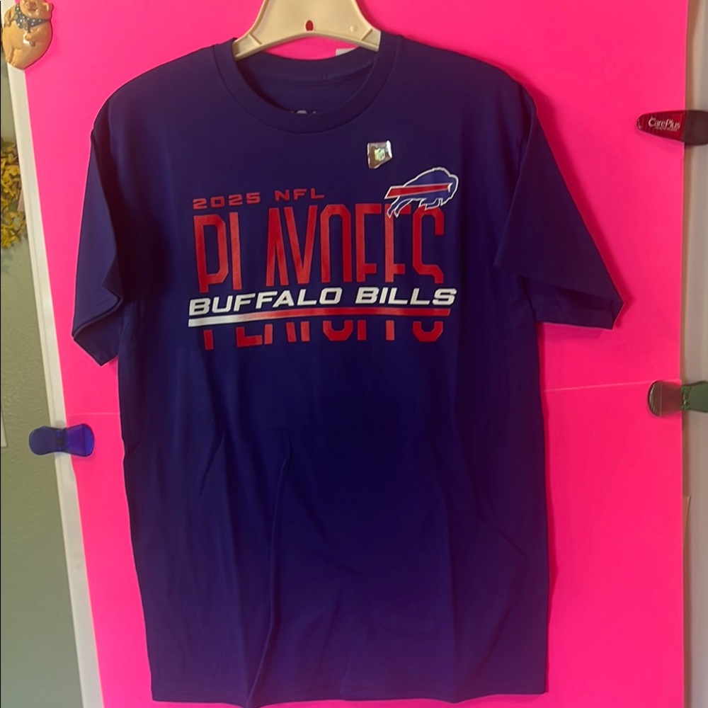 Buffalo Bills Shirt with Red & White Playoffs Graphics size M